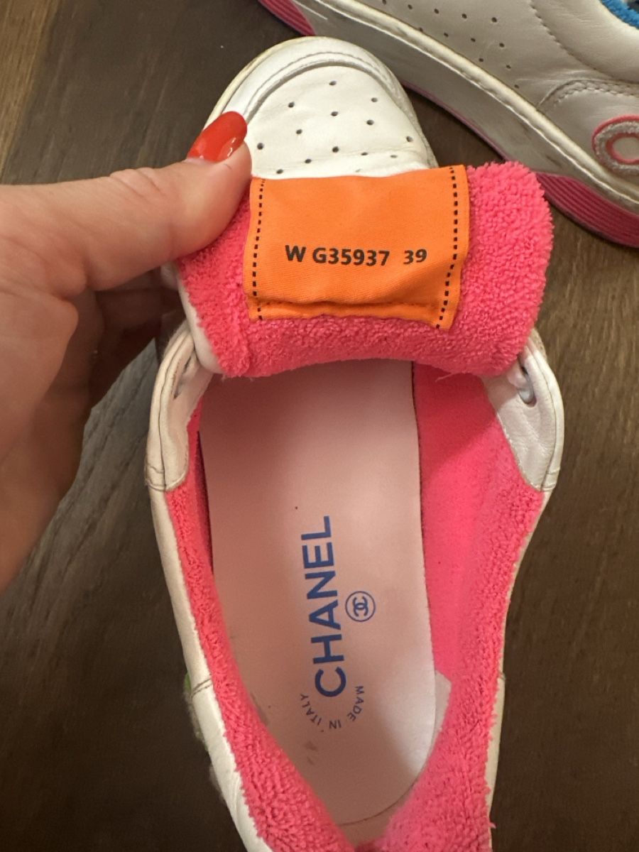 Chanel Scarpe da uomo: Chanel Sneakers Grösse 39 – Usato da Zollikon venduto da Tropfenweibel 5