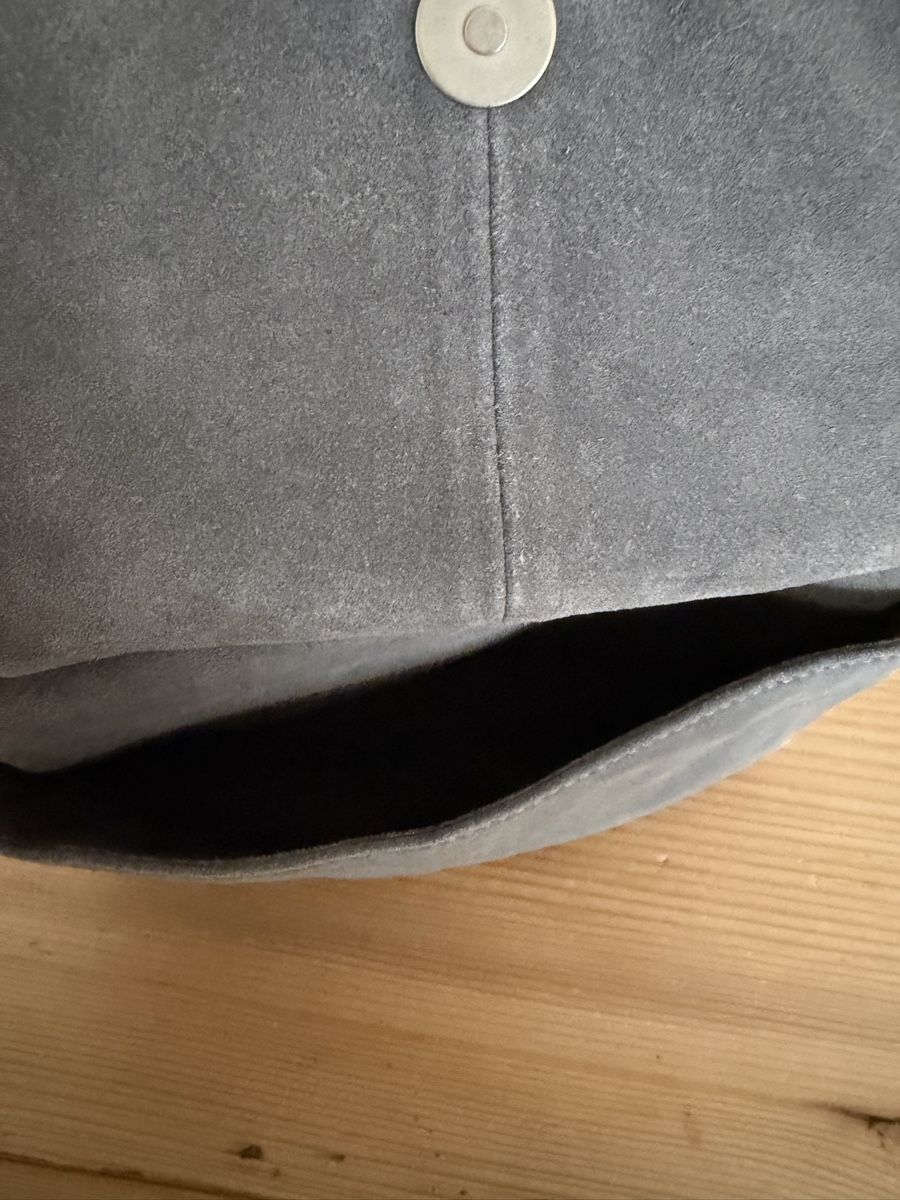 Liebeskind Borse da donna: Liebeskind Berlin Wildleder Tasche - Grau – Usato da Langnau am Albis venduto da Schneeflocke92 5