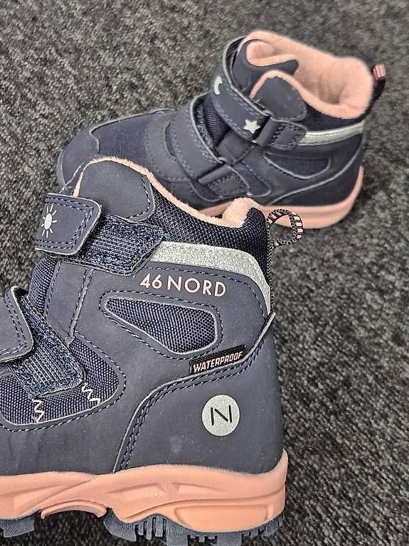Schuhe für Mädchen: Neue Winterschuhe Mädchen Gr. 26 – Gebraucht aus Dietlikon von moischa 1