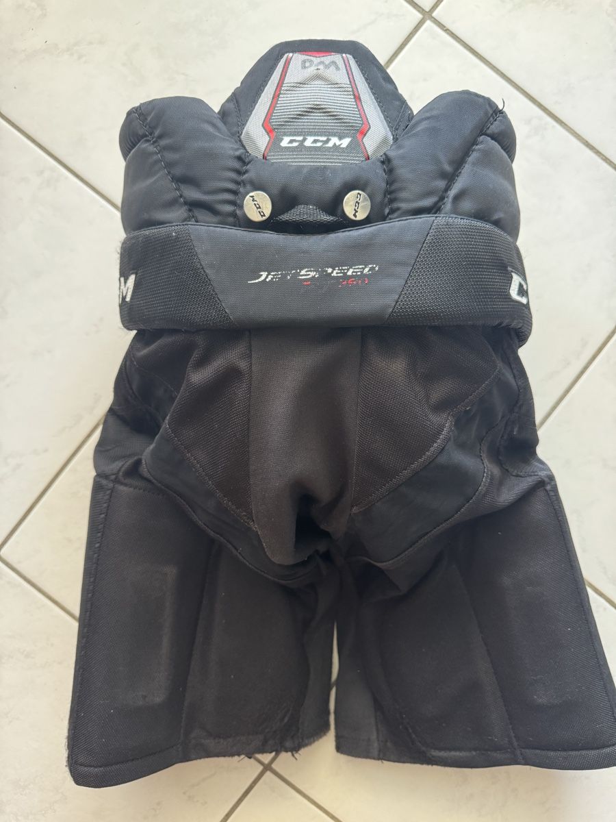Ccm Hosen: CCM JETSPEED FT390 Jr. L – Gebraucht aus Bassersdorf von mmikolaj 4