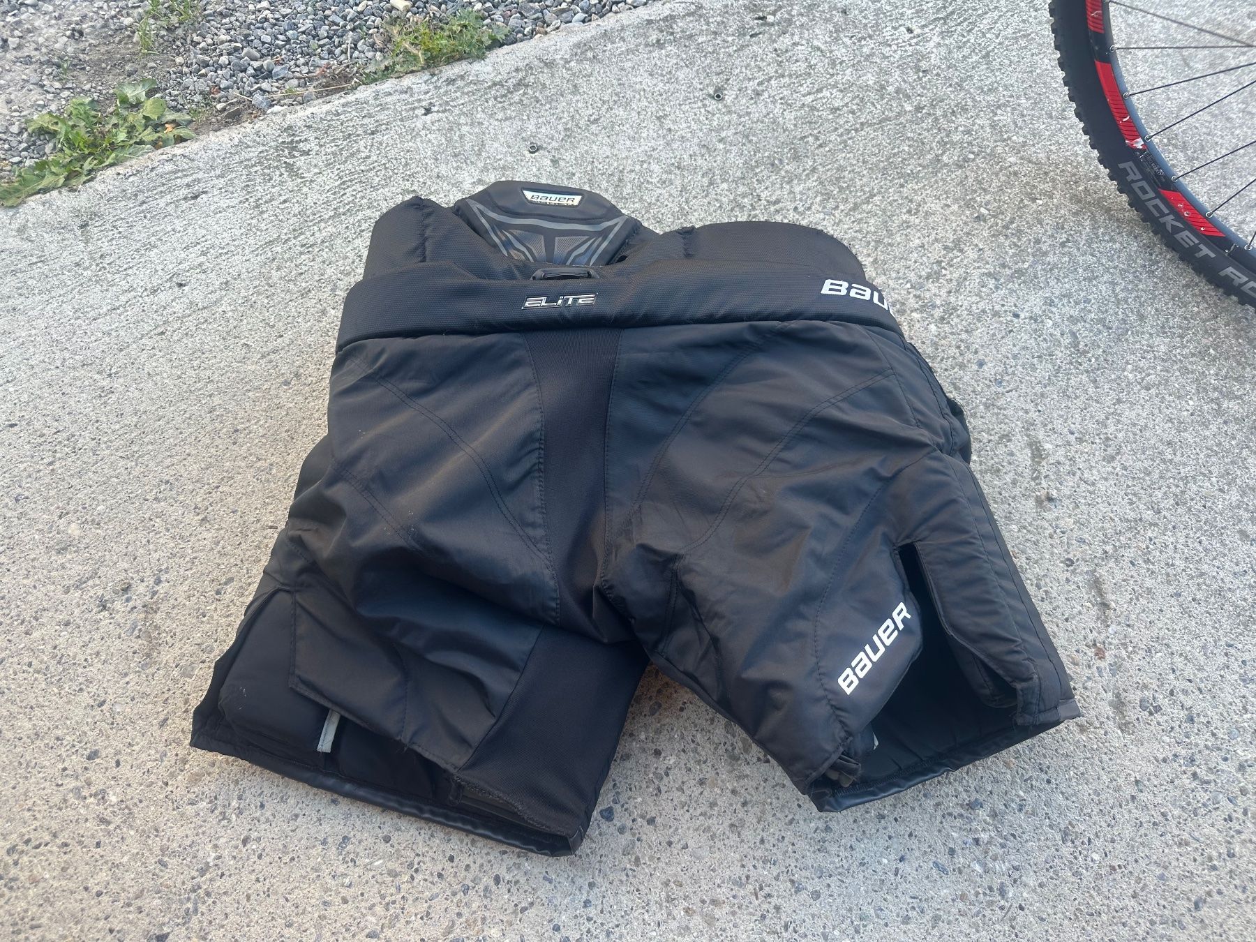 Bauer Pantaloni: Eishockey Torhüterhose – Usato da Messen venduto da her_6hk6 2
