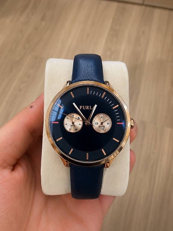 Furla Montres: Orologio Furla donna blu e oro rosa – D'occasion à Monte Carasso par mte_t7yd