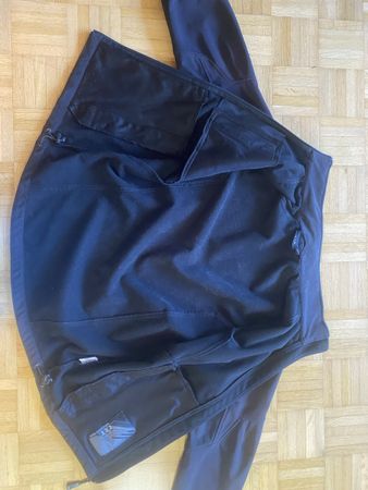 Extend Softshell Jacke schwarz Grösse M guter Zustand