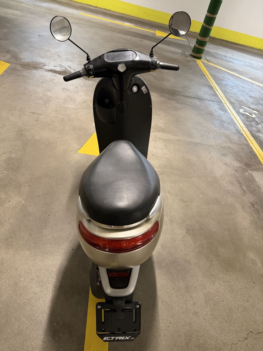 Scooter: Etrix Ecooter E1R 4 kW | 45 km/h | – Usato da Hinwil venduto da Muggoooo 5