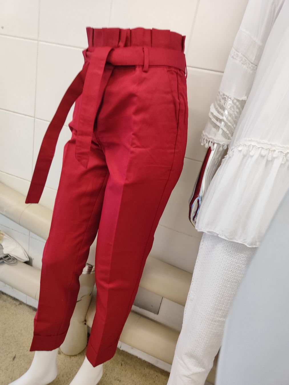 Pantaloni: Damen Hose GR 36 – Nuovo e nell'imballaggio originale da Langnau am Albis venduto da Judithsebi 4