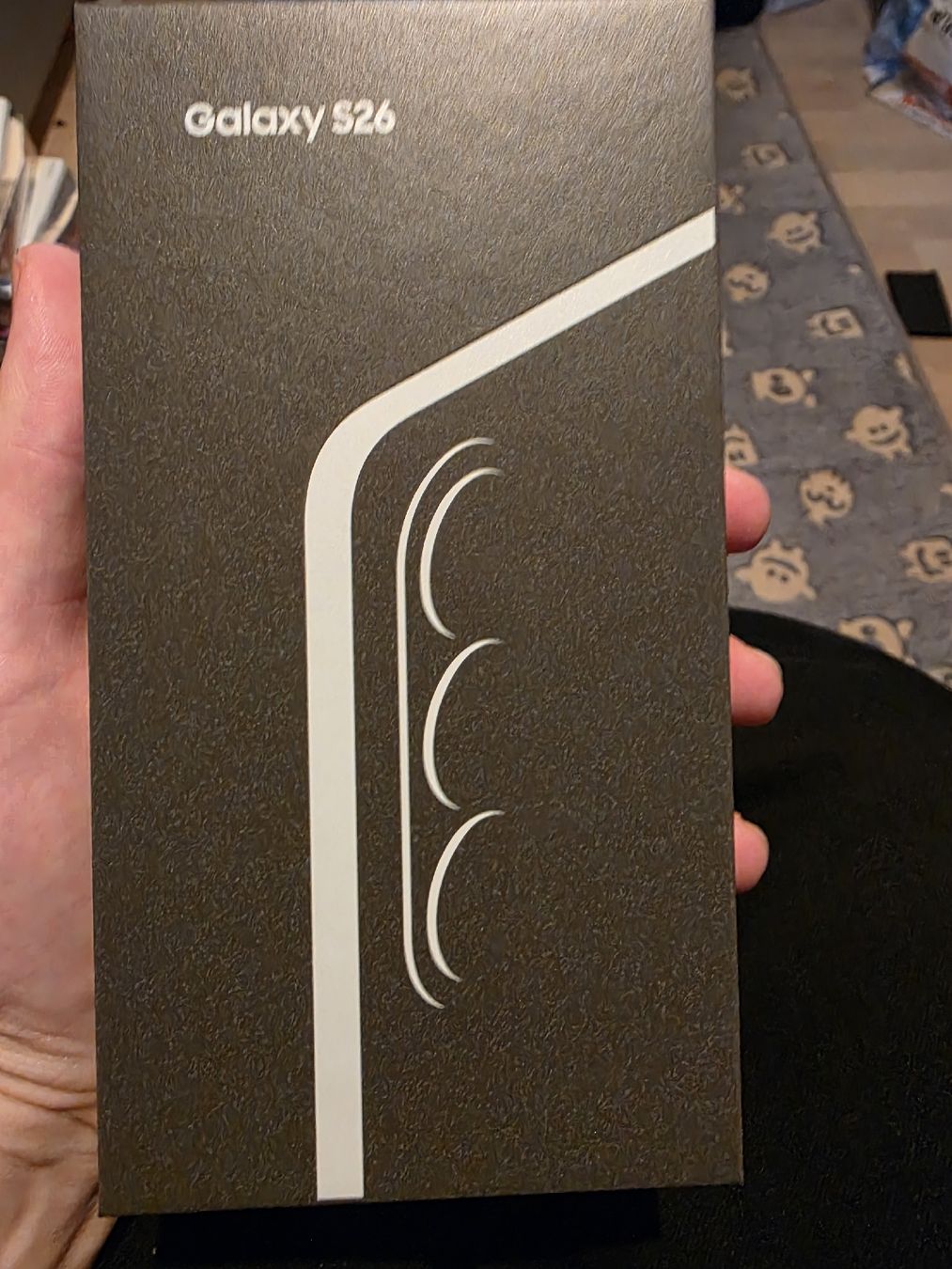 Samsung Portables: Samsung Galaxy S26 – Neuf avec emballage d'origine à Schliern b. Köniz par XxTENDOxX