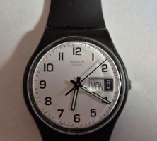 Swatch AG 1999, montre quartz vintage, couleur noire.