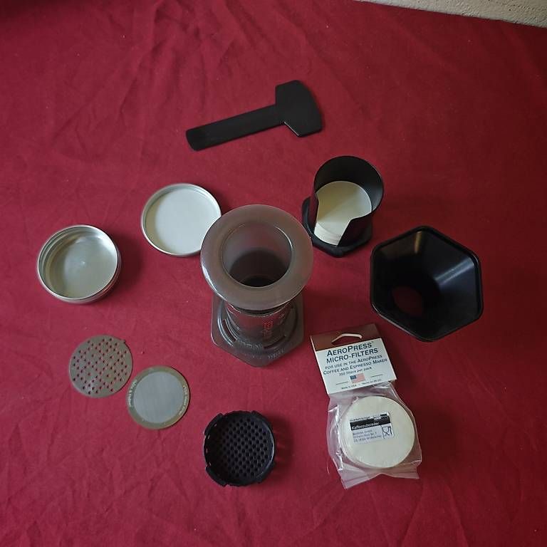 Macchine per caffè & Macchine per espresso: Aeropress original mit Metall Filter – Usato da Zuchwil venduto da Brechi0