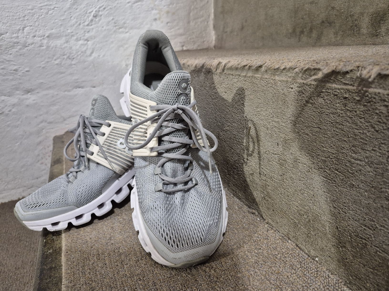 On Herrenschuhe: On Cloud Schuhe – Gebraucht aus Winterthur von Lumi11 1