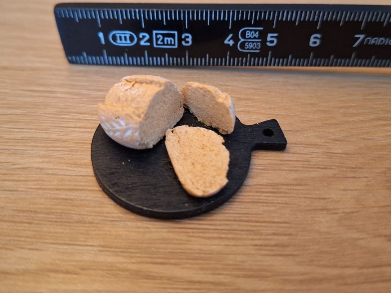 Puppenhäuser & -möbel: Handmade Holzofen Brot – Neu (gemäss Beschreibung) aus Zürich von HandmadeTinyFood 2