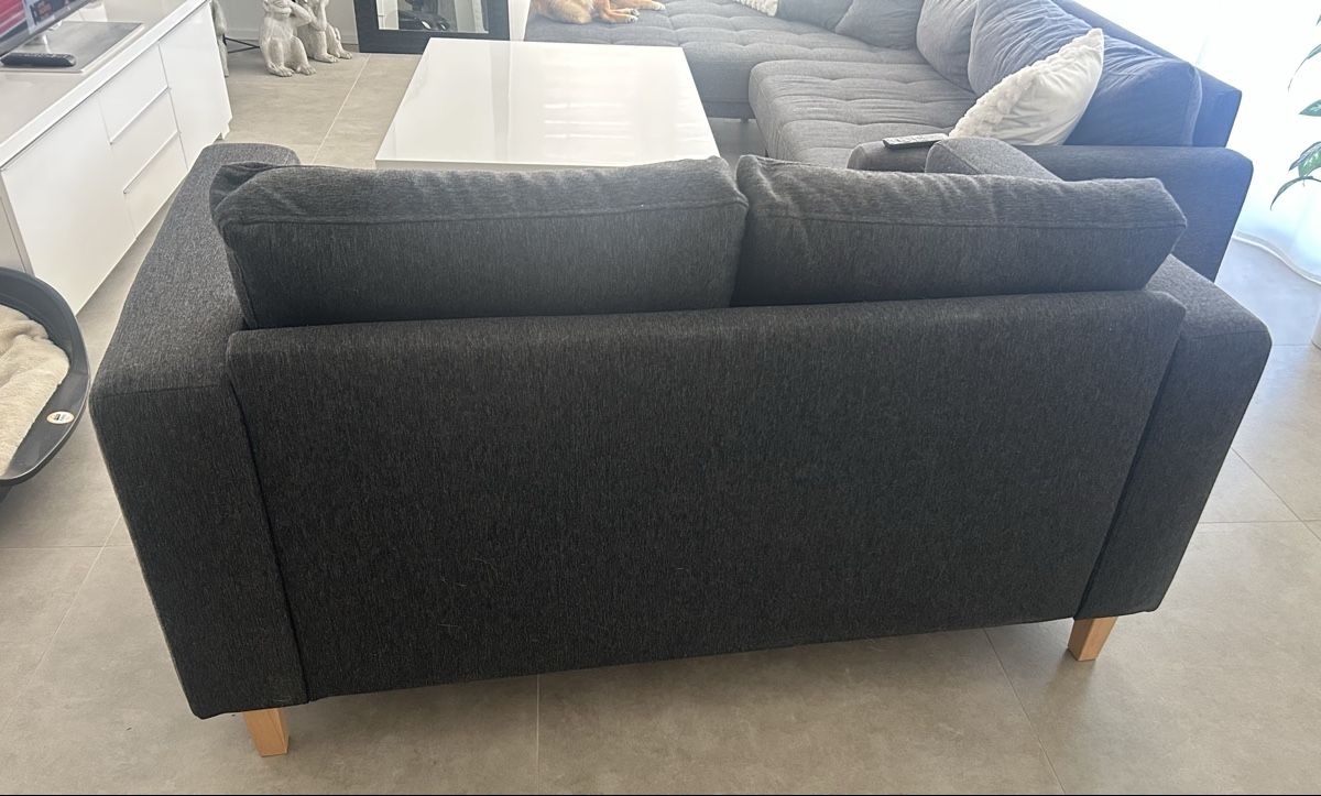 Sofas: À vendre canapé tissu gris – D'occasion à Crissier par C.cantatore 1