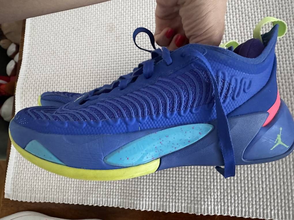 Chaussures hommes: Basket NIKE Jordan  – D'occasion à Lausanne par sborenov 1