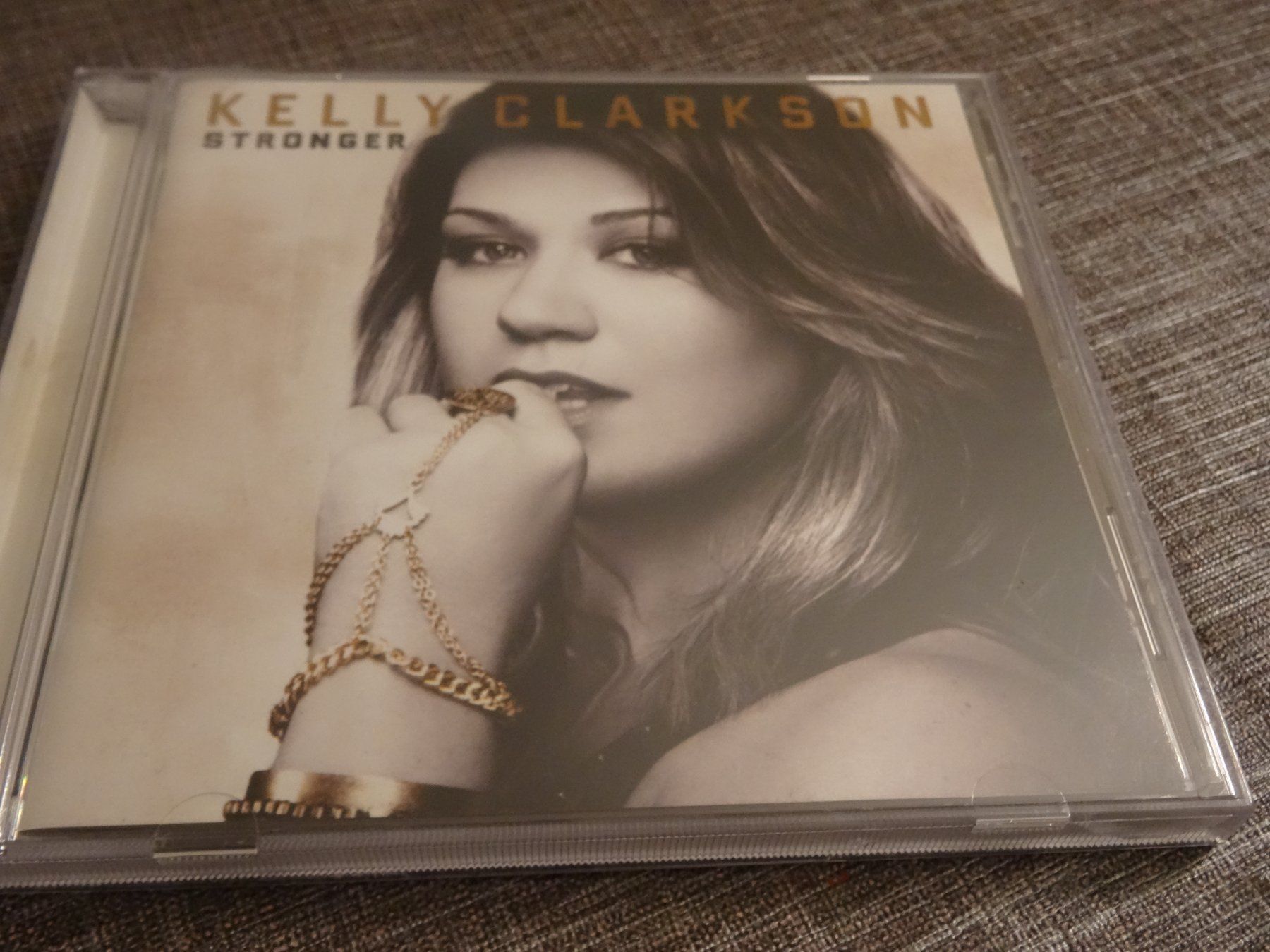 CD: Kelly Clarkson - Stronger CD – Usato da Olten venduto da Disc-Ausverkauf