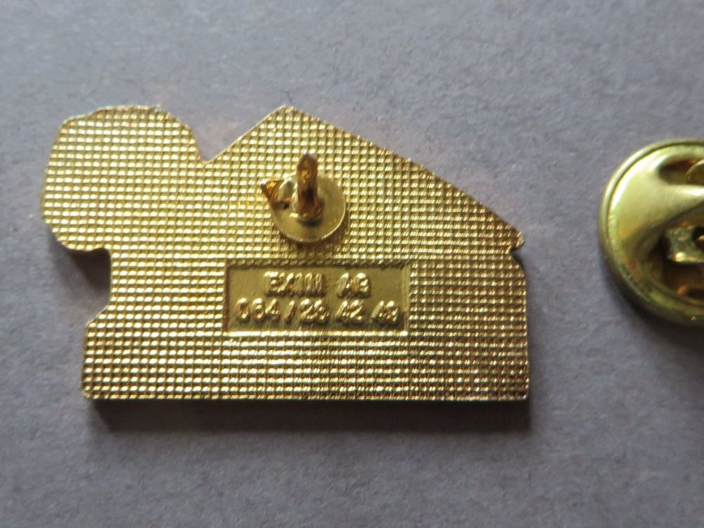 Placchette & Badge: PIN, RESTAURANT LINDE BIRRI – Usato da Neuhausen venduto da luckimucki 1