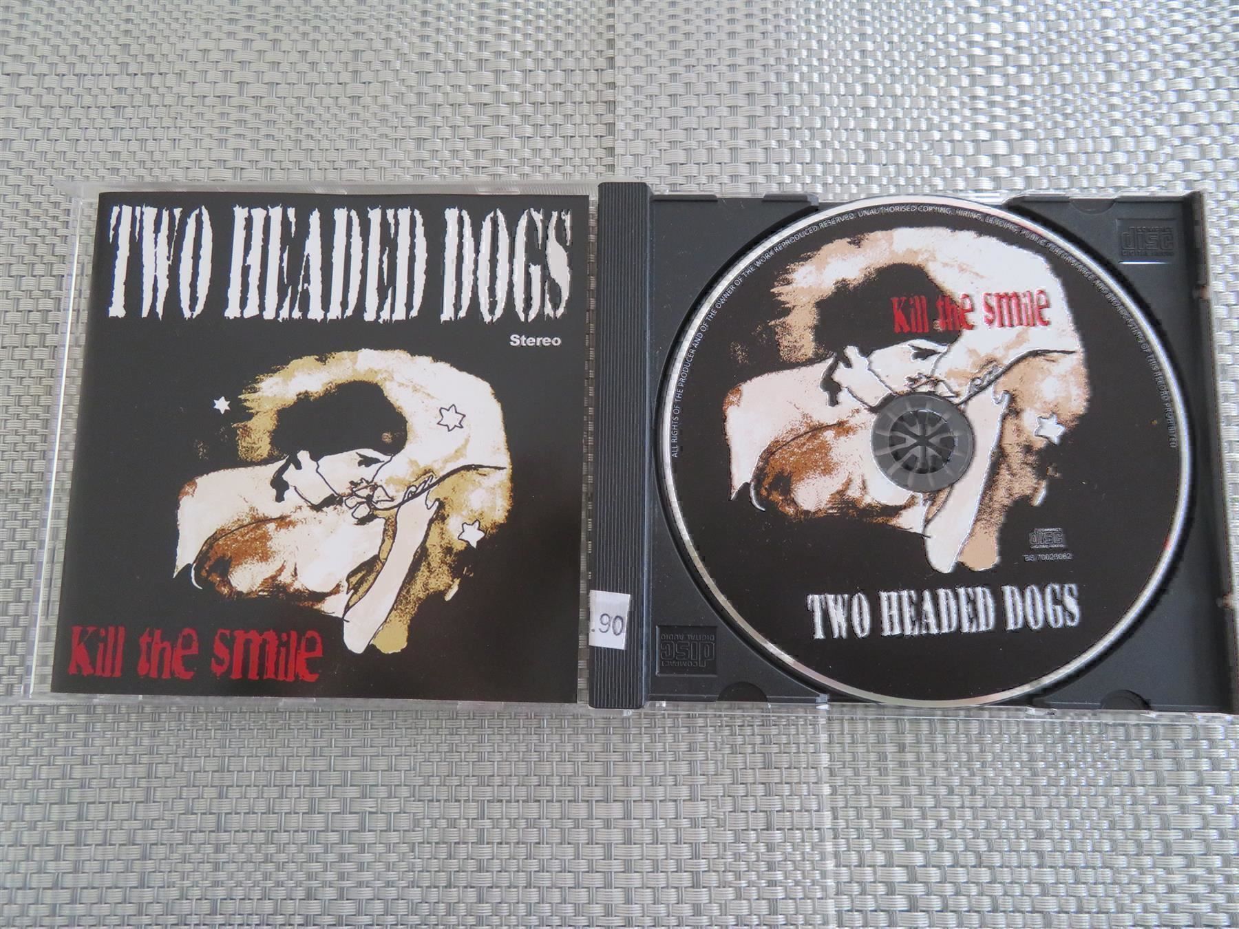 CDs: TWO HEADED DOGS Kill the Smile 2007 – D'occasion à Niederbipp par Onyx32