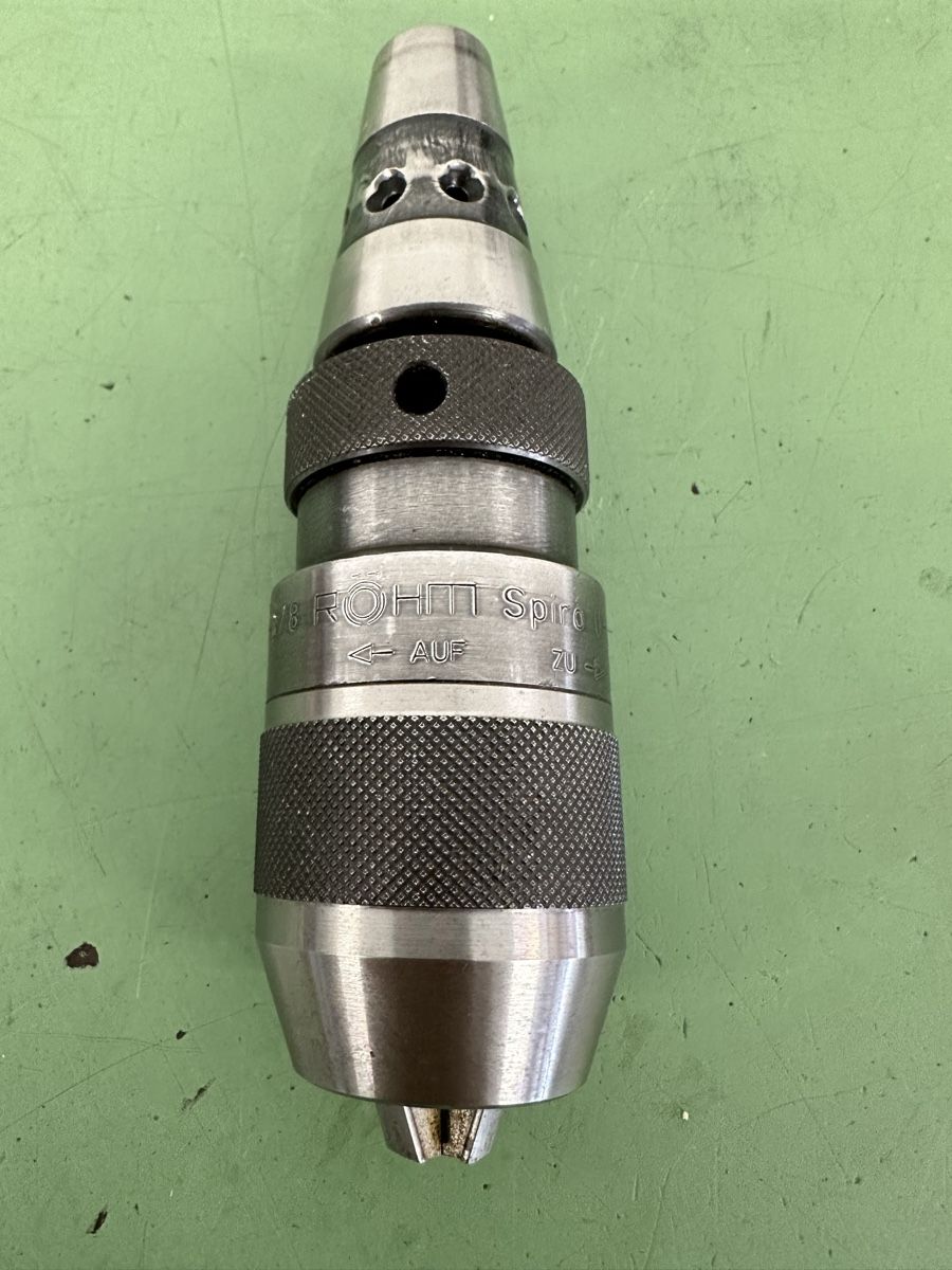 Aciera Tutti gli attrezzi: Röhm Bohrfutter Aciera, 0-10 mm – Usato da Aarberg venduto da SNMachines 1