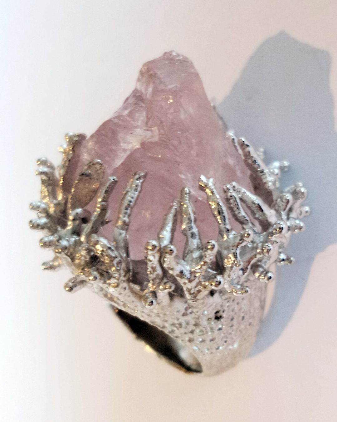 Anelli: Ungeschliffener Rosenquarz Ring – Nuovo (secondo la descrizione) da Zürich venduto da benedikt12 6