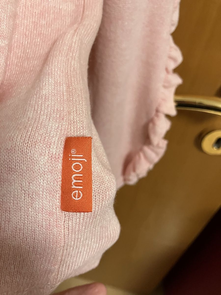 Pullover & Sweatshirts: Pull rose Emoji C&A, Taille 170/176, manches longues – Gebraucht aus Bex von epsonstylus 4
