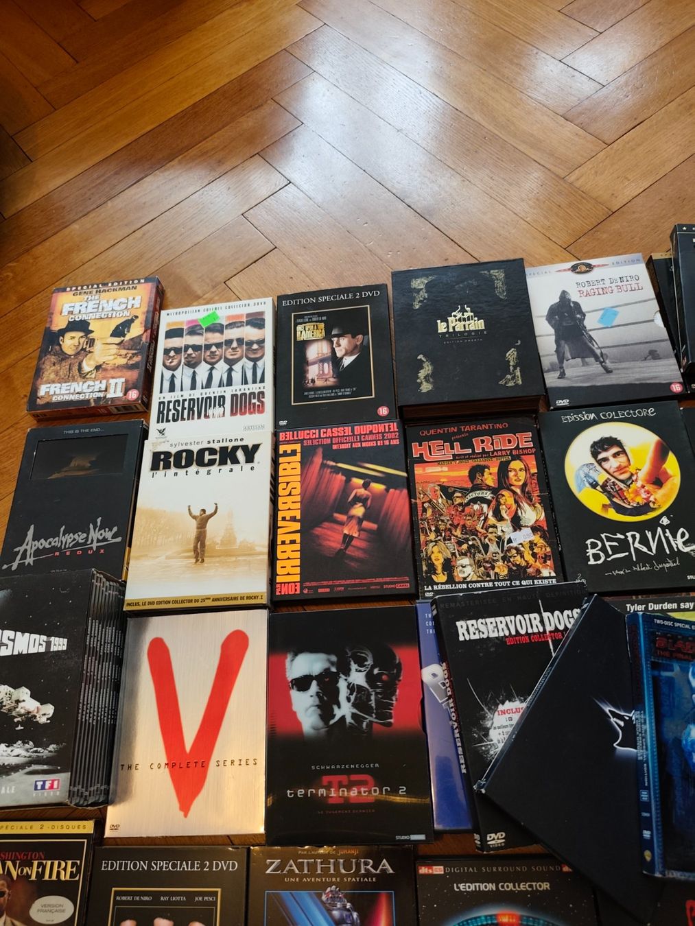 Tous les DVDs: Grand lot coffrets DVD – D'occasion à Montreux par LeVintage33 3