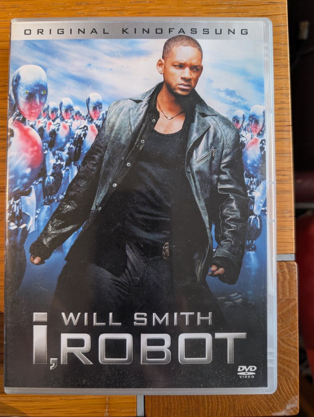 Tutti i DVDs: Will Smith's I, Robot DVD Original Kinofassung - Sci-Fi – Usato da Zürich venduto da Haha11