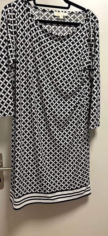 Michael Kors Kleider: Michael Kors Kleid Gr XL – Gebraucht aus Regensdorf von Maryjagne 1