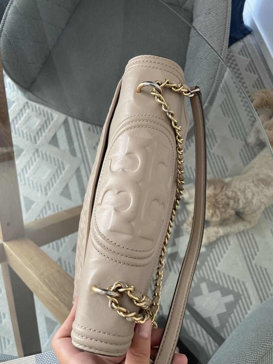 Taschen für Damen: Tory Burch Fleming Ledertasche Beige guter Zustand – Gebraucht aus Monte Carasso von alu_cf8g 4