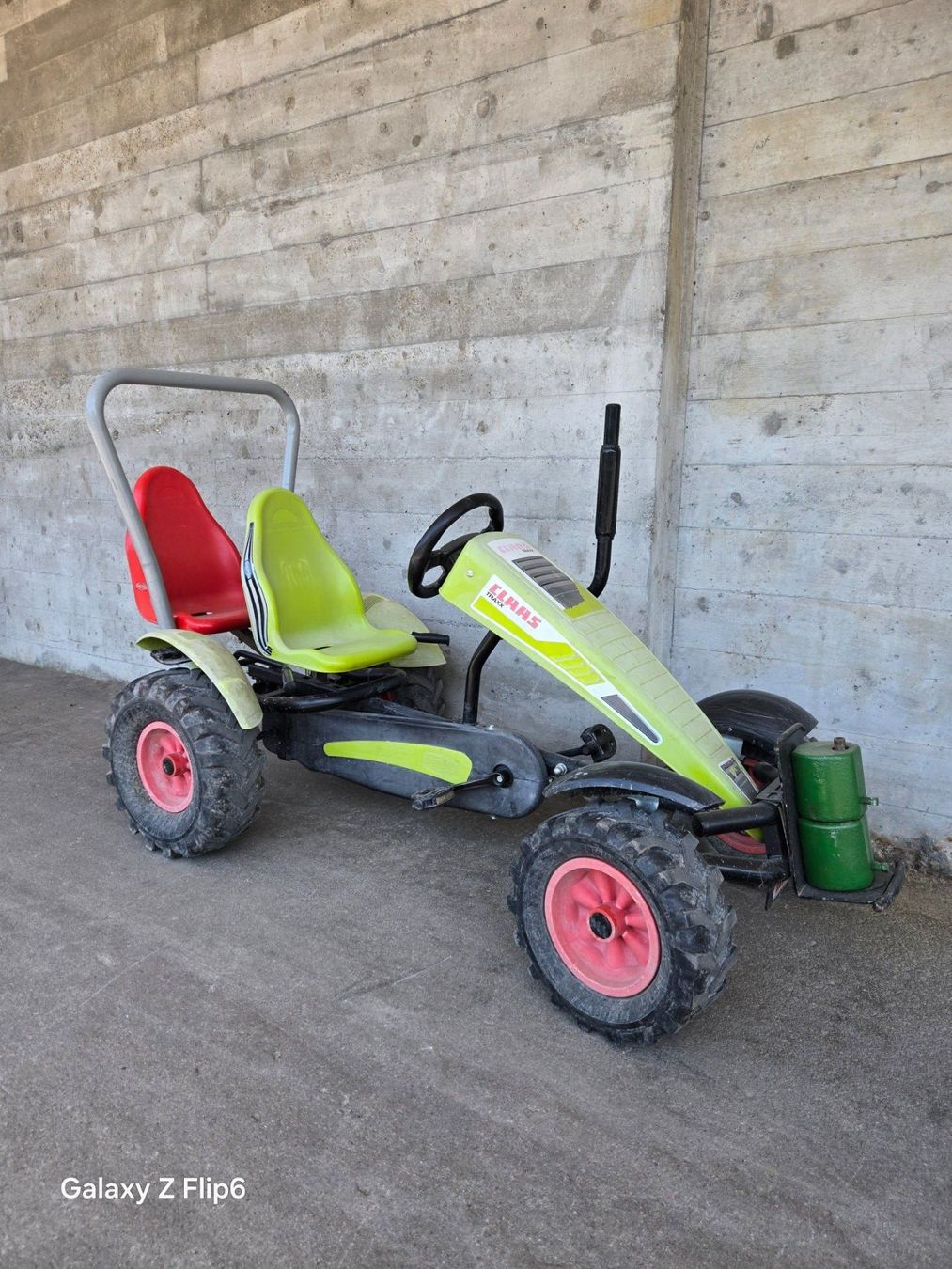 Veicoli per bambini: Berg Traktor mit diversem Zubehör – Usato da Weesen venduto da Lenco1 9