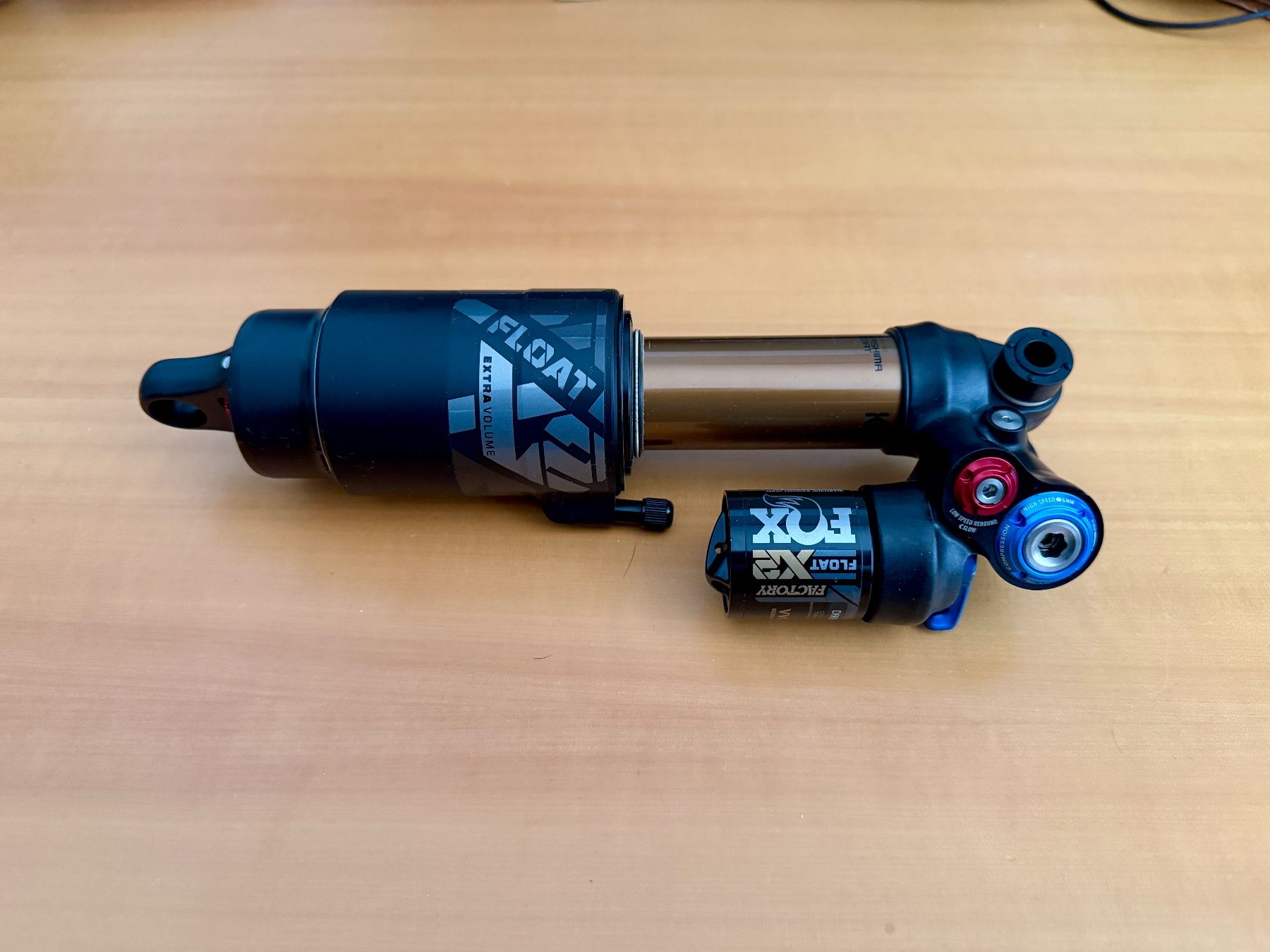 Fox Pezzi di ricambio: FOX Float X2 Factory Series Dämpfer NEU – Nuovo e nell'imballaggio originale da Schliern b. Köniz venduto da Blackfox7