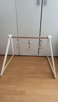 Spielbogen Holz Weiss mitanhaengern für Babys