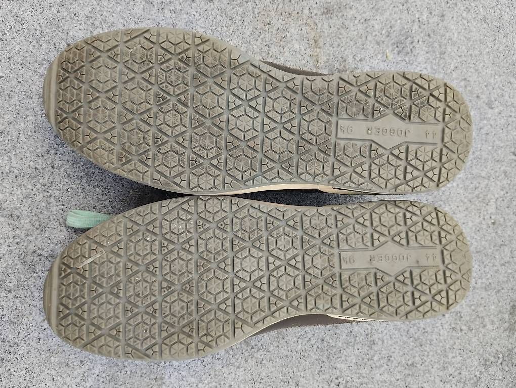 Scarpe da uomo: Sicherheitsschuhe Gr.44 – Usato da Ebnat-Kappel venduto da wis_59qw 1