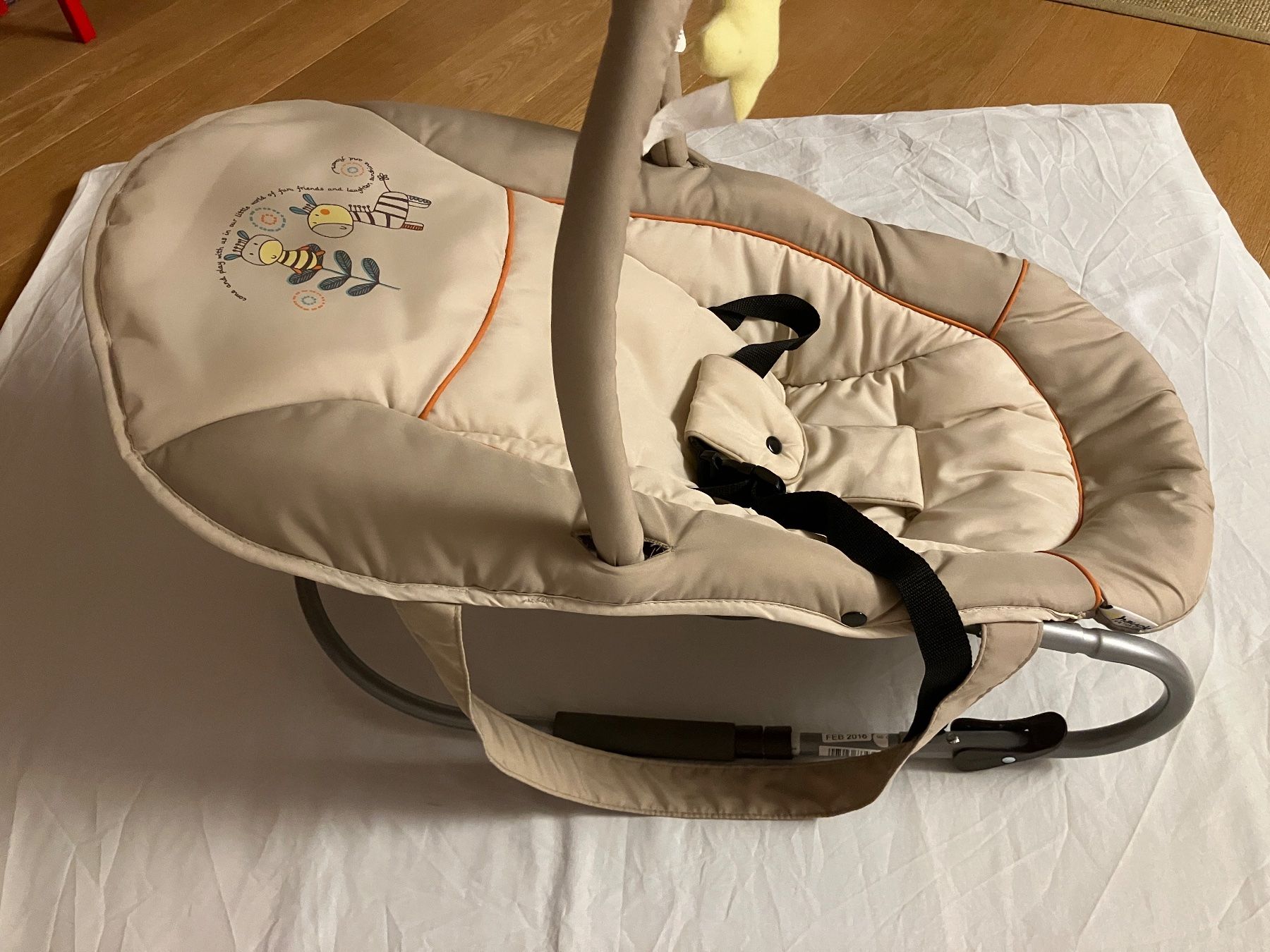 Hauck Sdraiette & Sdraiette a dondolo: Hauck Babywippe mit Spielbogen – Usato da Sirnach venduto da ac__kxd5 1