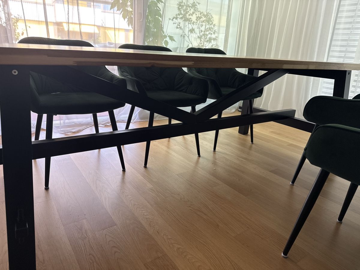 Ikea Set di tavolo e panche: Esstisch mit 6 Stühlen  – Usato da Kloten venduto da and_t252 2
