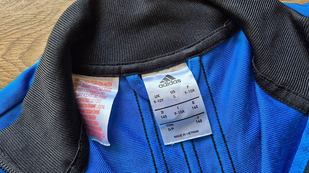 Adidas Giacche & Cappotti: Adidas Trainerjacke 140 – Usato da Adelboden venduto da afkcamper 3