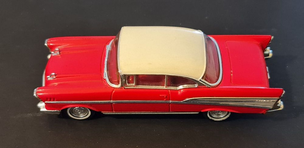 miniatura de metal Chevrolet belair 1957 escala 1/24 | Brasil