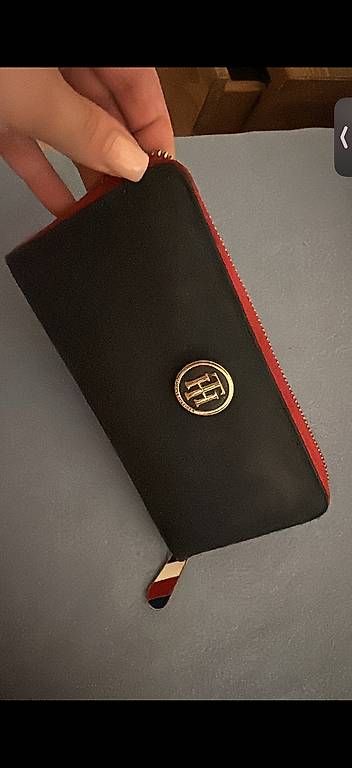 Portemonnaies: Tommy Hilfiger Portmonnaie – D'occasion à Derendingen par ang_5gnn 1