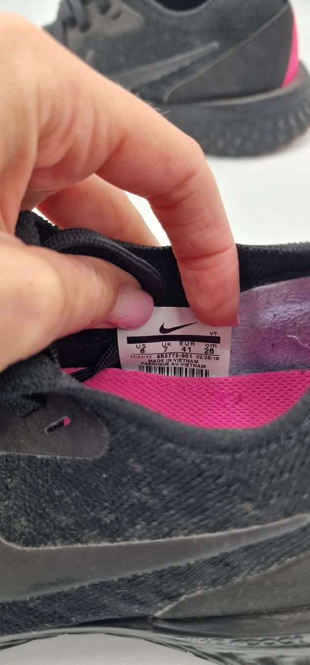 Nike Scarpe da donna: Original Nike Epic React Flyknit.  Grösse 41. wie neu! – Nuovo (secondo la descrizione) da Affeltrangen venduto da Szafaoli 5