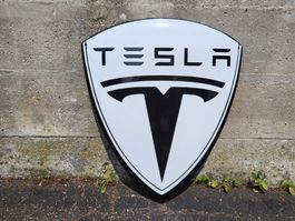 Emailschild Tesla