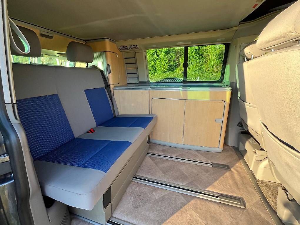 Camping Fahrzeuge: VW T5 California 4Motion – Gebraucht aus Villeneuve von tchouktchoup 3