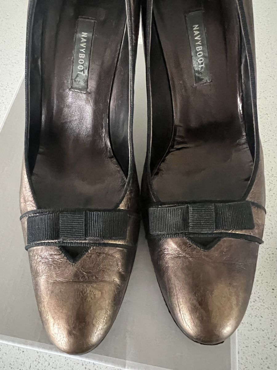 Navyboot Scarpe da donna: Navyboot Pumps Gr 40 – Usato da Zürich venduto da prima.01 1