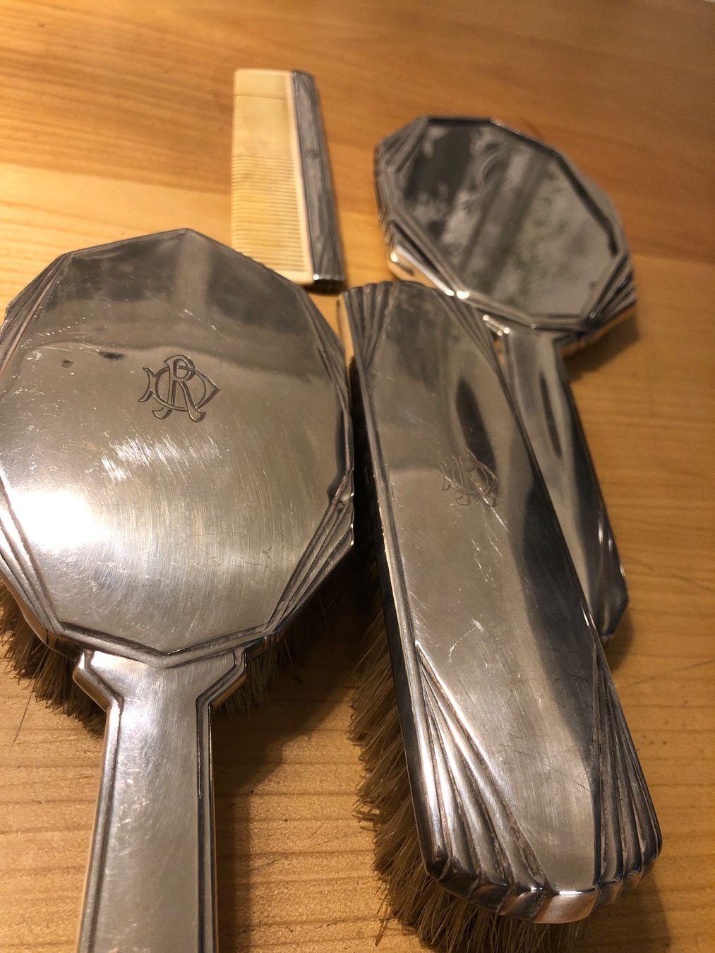 Altro per la cura dei capelli: Frisierset 4-teilig ArtDeco – Usato da Adliswil venduto da Tito088 2