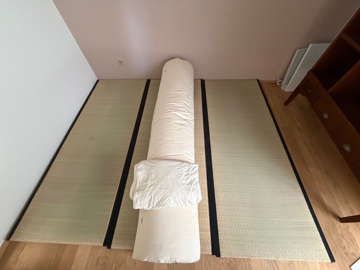 Betten: Futon mit 3 Tatami Matte gebraucht – Gebraucht aus Neuchâtel von elido02 2
