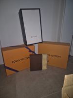 Schachtel Set Louis Vuitton und Gucci
