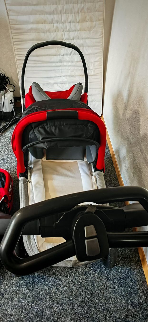 Peg Perego Kinderwagen: Poussette pour bébés jumeaux Peg Perego – Gebraucht aus Bern von Meriem00 2