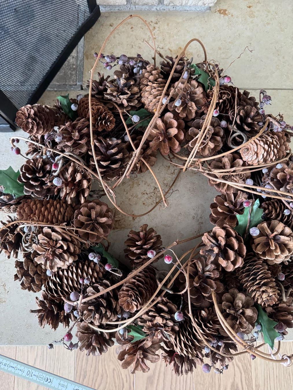 Toutes les décorations: Weihnachtskranz mit echten Tannenzapfen 40 cm Durchmesser – D'occasion à Kirchdorf AG par coco123