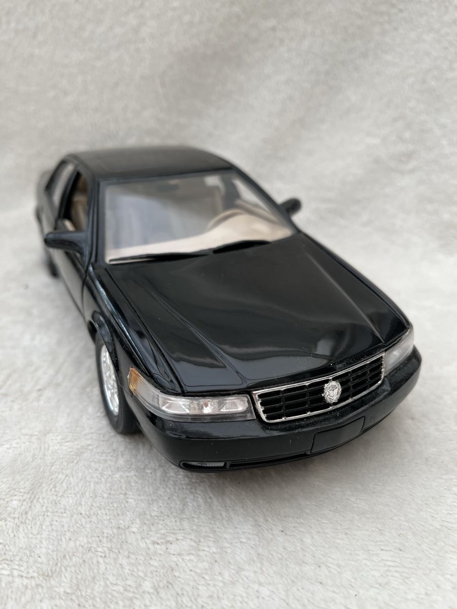 Cadillac Modellini d'auto: Cadillac Seville 1998  – Nuovo e nell'imballaggio originale da Oberweningen venduto da mer_2yn9