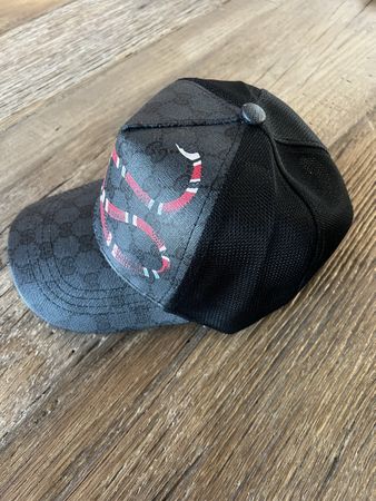 Cap von Gucci
