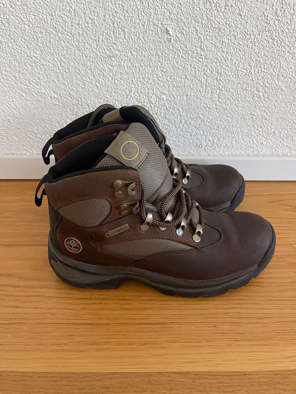 Timberland Chaussures femmes: Timberland Goretex Wande-Schuhe, Gr.37.5 – D'occasion à Ehrendingen par abo_p9n6 1