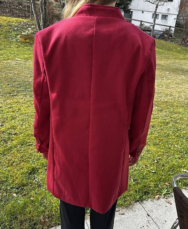 Cappotti: Longblazer / Kurzmantel rot, Grösse 44 – Usato da Thalwil venduto da and_fdf5 1