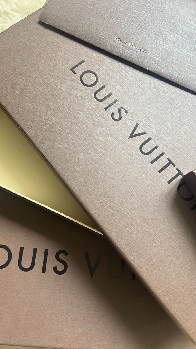 Sonstige Dekorationen & Accessoires: Louis Vuitton Boxen Set Geschenkboxen 🎁📦 – Gebraucht aus Hombrechtikon von tvogel 1