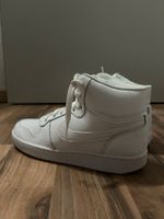 Nike Mid sneaker
